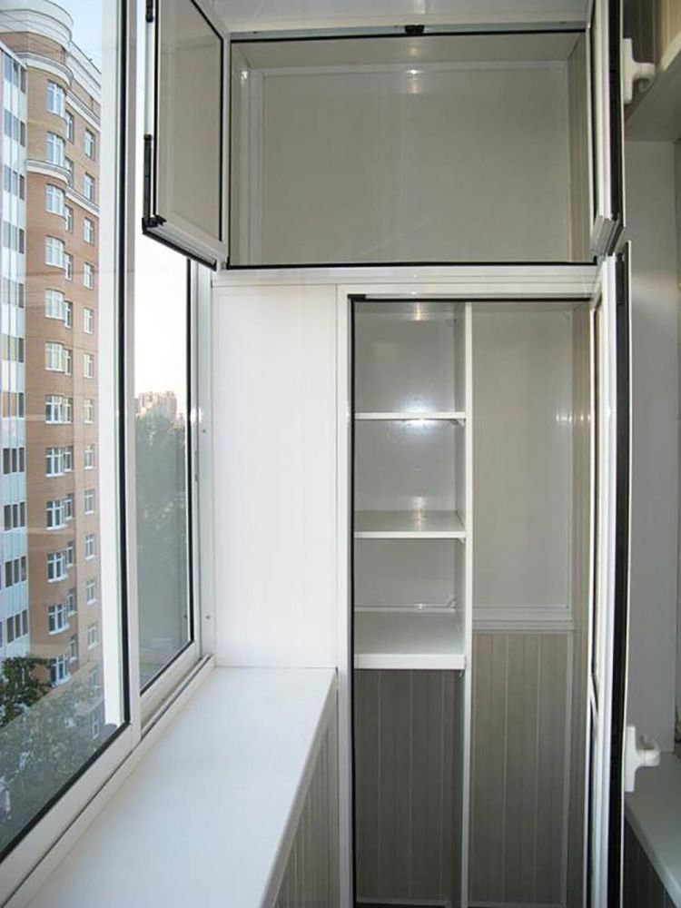 Шкафчики на балконе: 40 уютных идей для обустройства, фото № 40