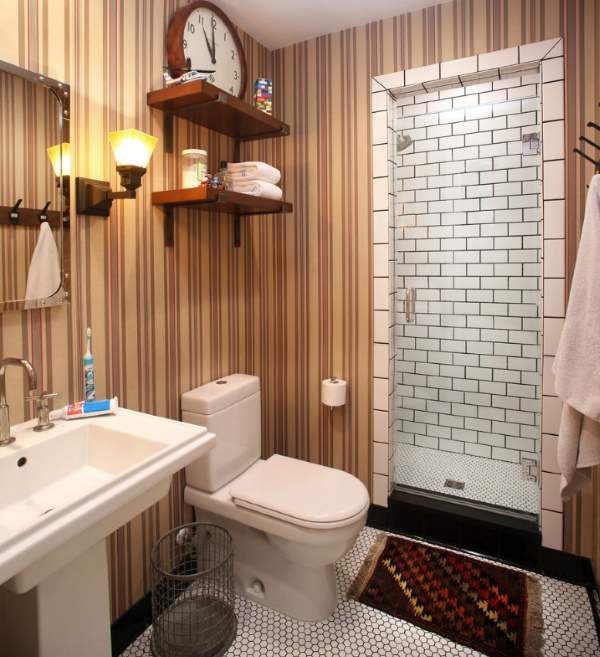 Красивая ванная комната - дизайн фото с обоями в полоску