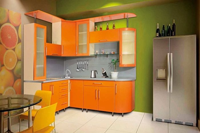 Оранжевая кухня.