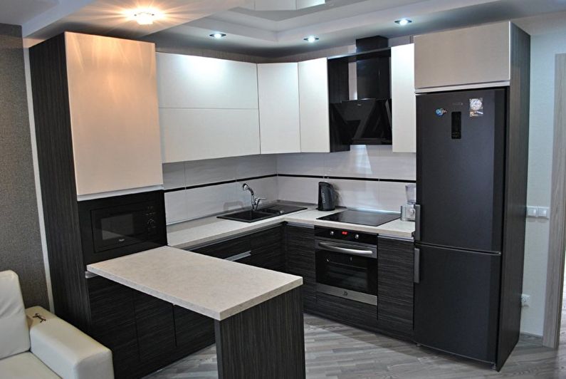 Черный с белым - Дизайн кухни 9 кв.м.